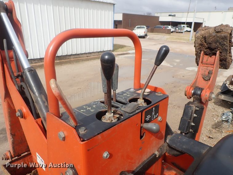 image for item GN9621 2006 Ditch Witch RT40 trencher