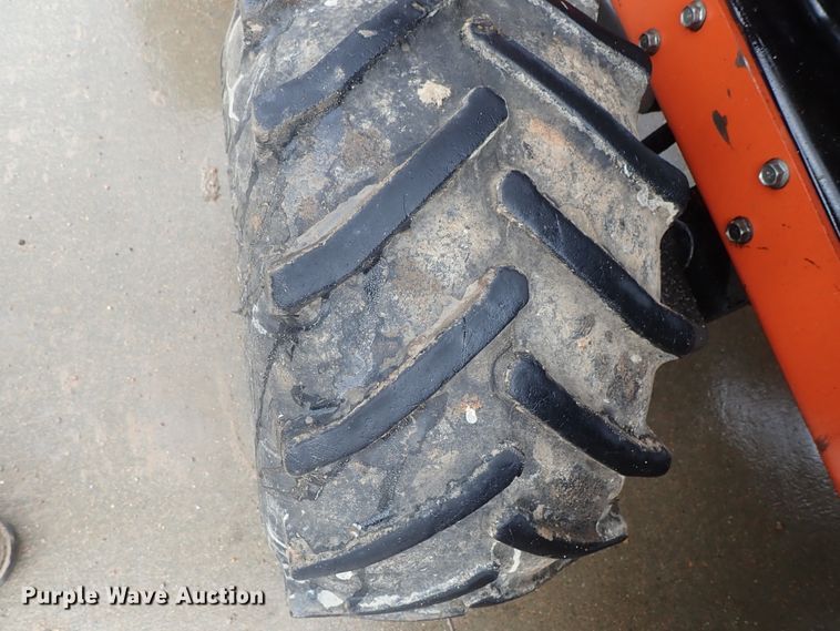 image for item GN9621 2006 Ditch Witch RT40 trencher