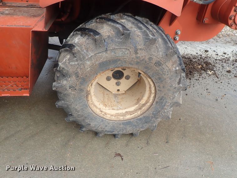 image for item GN9621 2006 Ditch Witch RT40 trencher