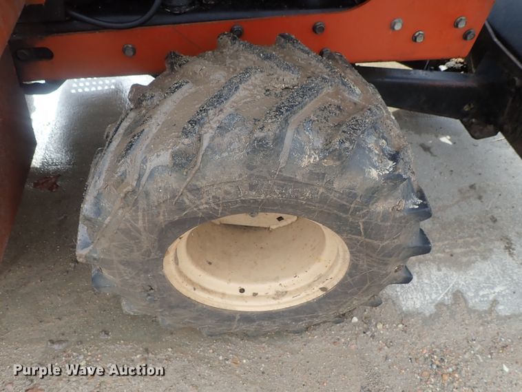 image for item GN9621 2006 Ditch Witch RT40 trencher