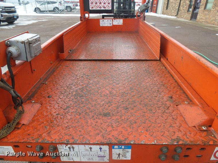 image for item GV9753 2018 Sky Jack SJIII 3219 scissor lift