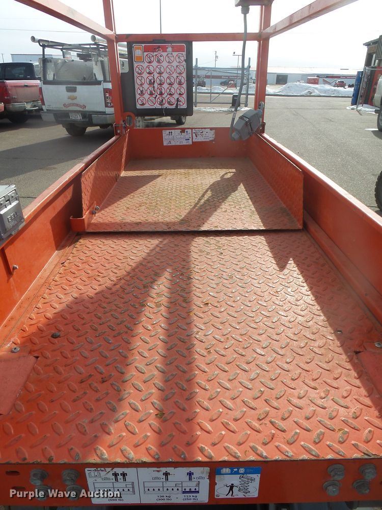 image for item GV9754 2018 Sky Jack SJIII 3219 scissor lift