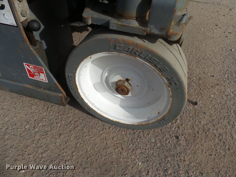 image for item GV9754 2018 Sky Jack SJIII 3219 scissor lift