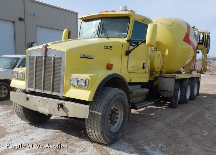 image for item GW9468 2004 Kenworth W900 ready mix truck