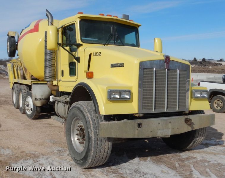 image for item GW9468 2004 Kenworth W900 ready mix truck