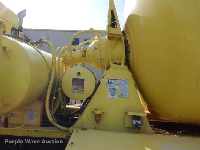 image for item GW9468 2004 Kenworth W900 ready mix truck