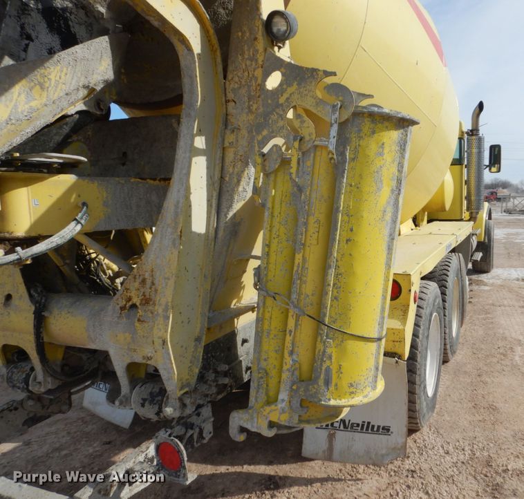 image for item GW9468 2004 Kenworth W900 ready mix truck