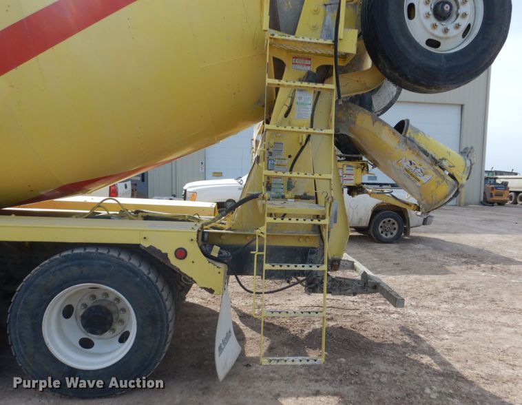 image for item GW9468 2004 Kenworth W900 ready mix truck