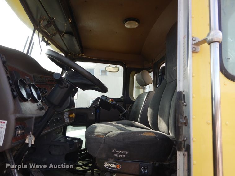 image for item GW9468 2004 Kenworth W900 ready mix truck