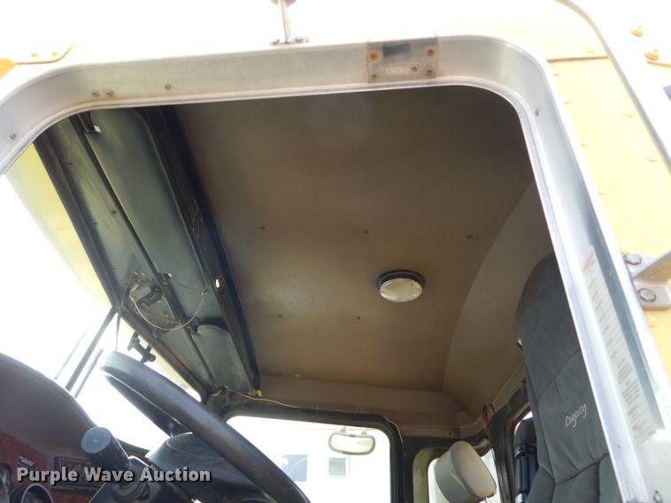 image for item GW9468 2004 Kenworth W900 ready mix truck