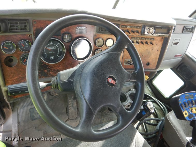 image for item GW9468 2004 Kenworth W900 ready mix truck