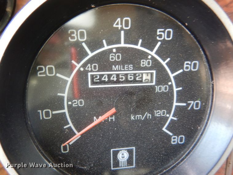 image for item GW9468 2004 Kenworth W900 ready mix truck