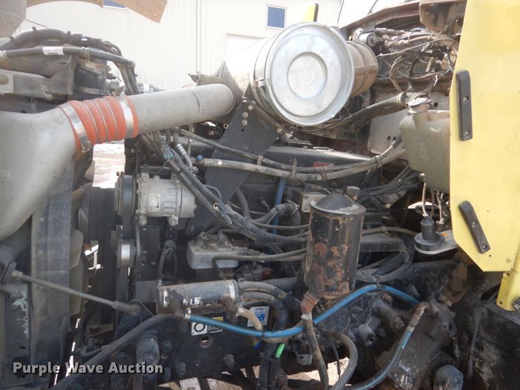 image for item GW9468 2004 Kenworth W900 ready mix truck