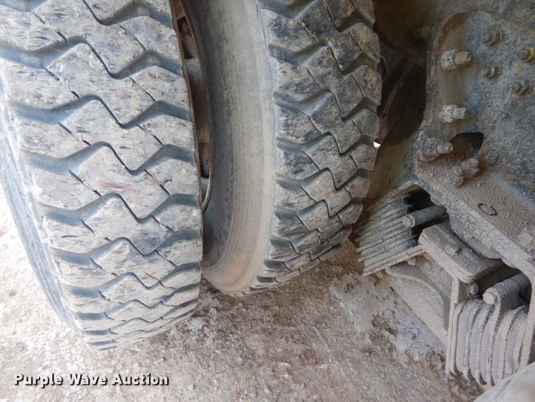 image for item GW9468 2004 Kenworth W900 ready mix truck