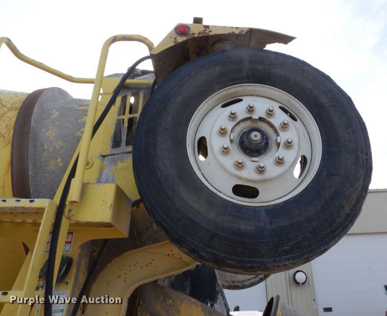 image for item GW9468 2004 Kenworth W900 ready mix truck