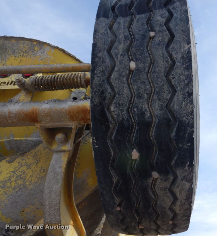 image for item GW9468 2004 Kenworth W900 ready mix truck