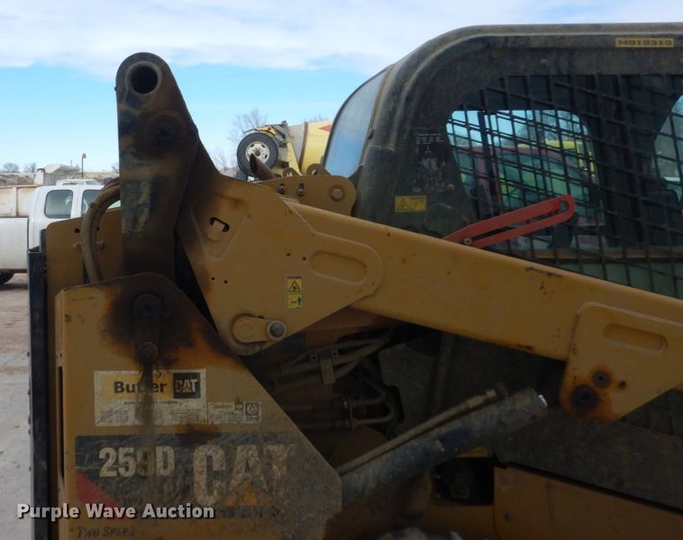 image for item GW9475 Caterpillar 259D skid steer