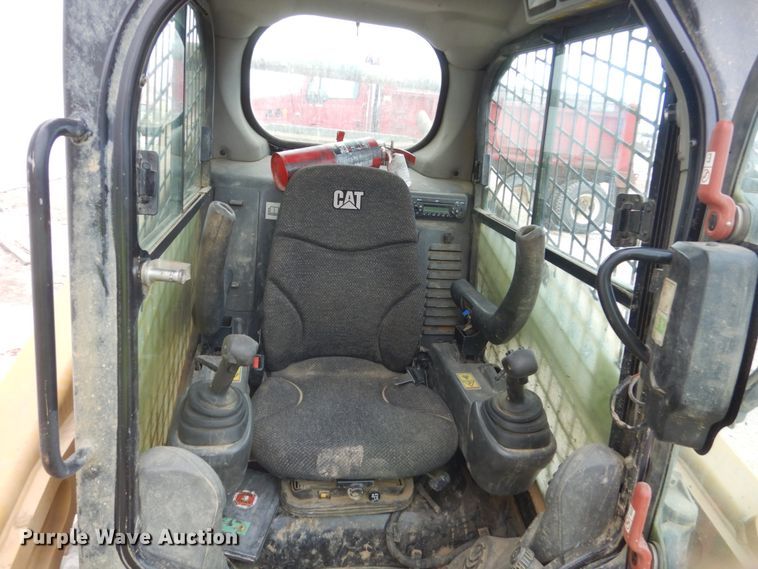 image for item GW9475 Caterpillar 259D skid steer