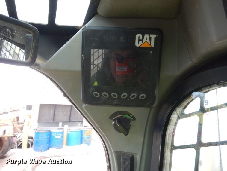 image for item GW9475 Caterpillar 259D skid steer