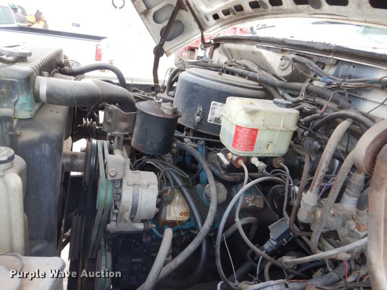 image for item GW9476 1986 Ford F800 dump truck