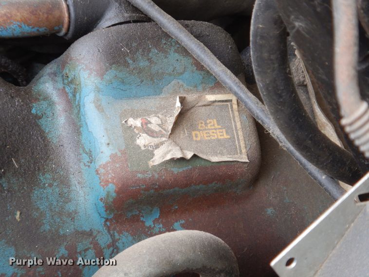 image for item GW9476 1986 Ford F800 dump truck