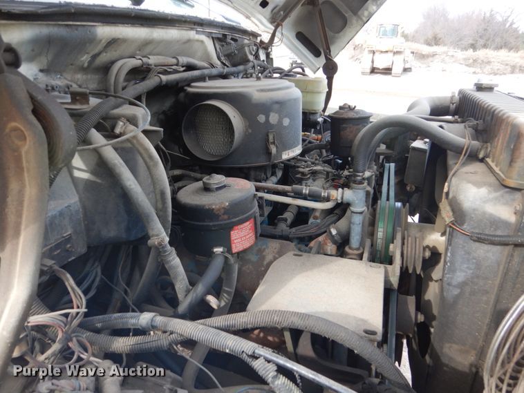 image for item GW9476 1986 Ford F800 dump truck