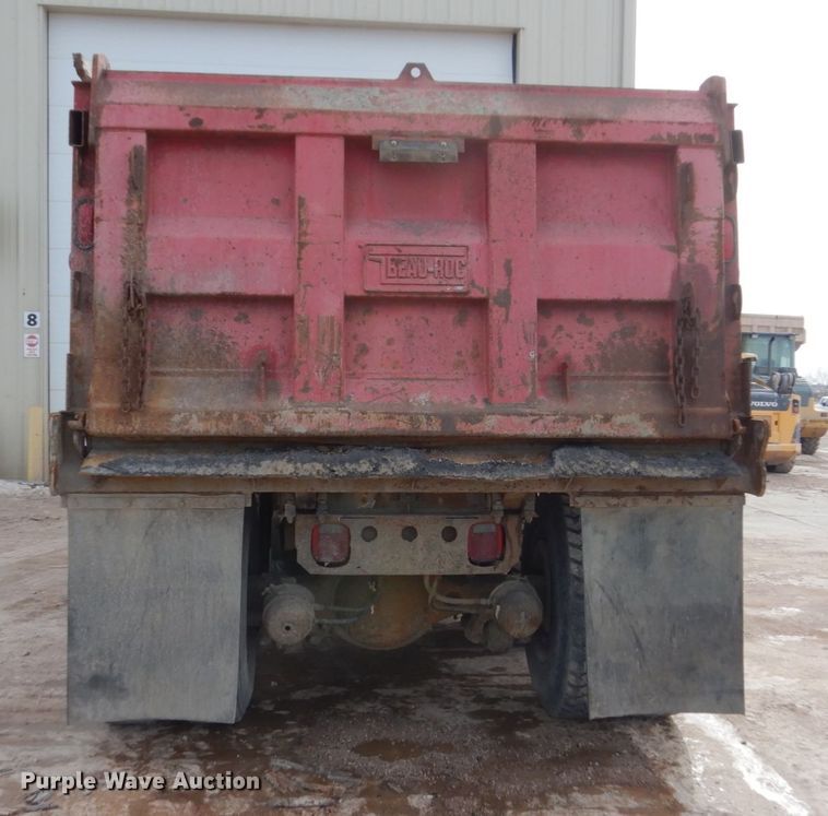 image for item GW9477 1998 Ford LNT8000 dump truck