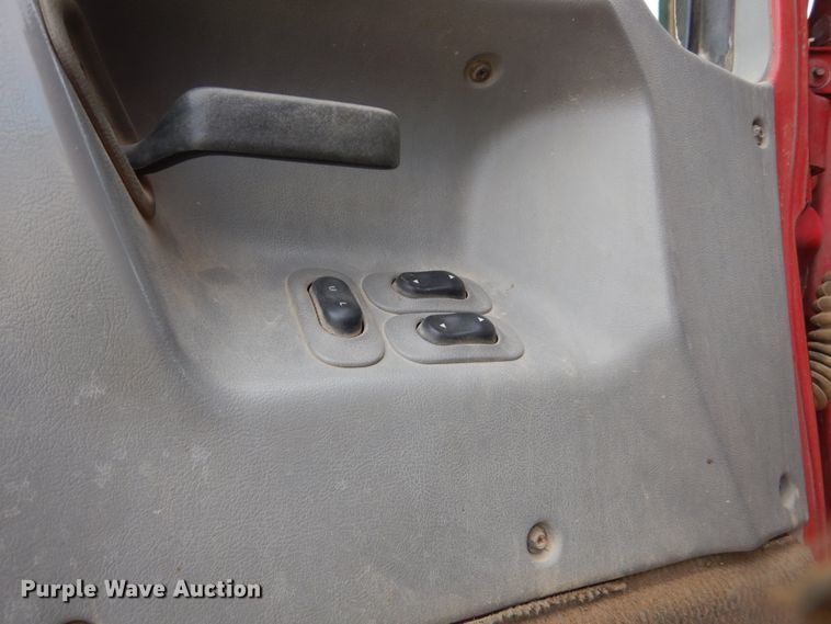 image for item GW9477 1998 Ford LNT8000 dump truck