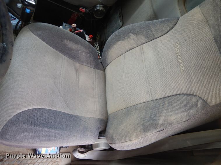 image for item GW9477 1998 Ford LNT8000 dump truck