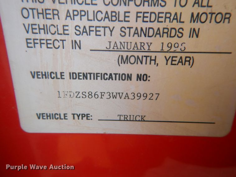 image for item GW9477 1998 Ford LNT8000 dump truck