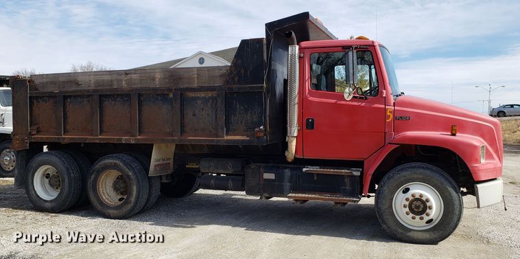 image for item L1432 1996 Freightliner FL106 dump truck