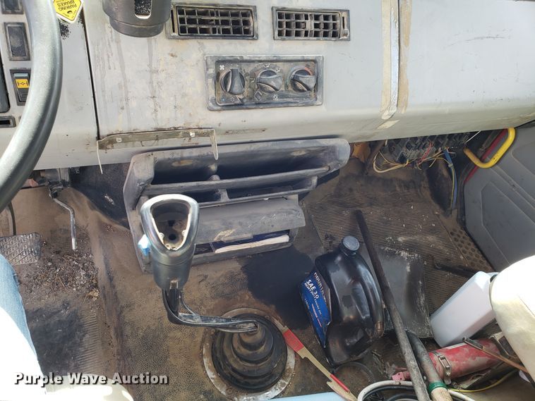 image for item L1432 1996 Freightliner FL106 dump truck