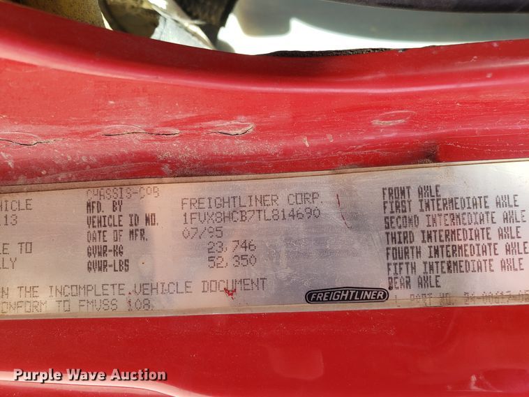 image for item L1432 1996 Freightliner FL106 dump truck