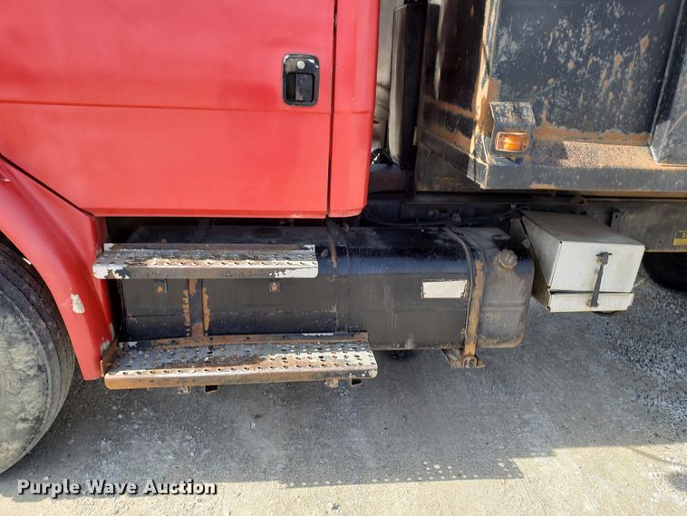 image for item L1432 1996 Freightliner FL106 dump truck