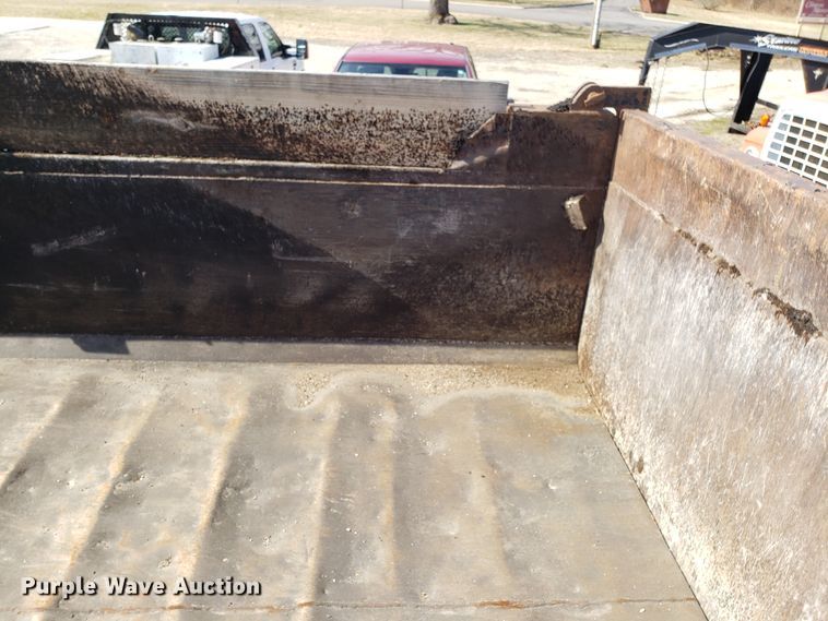 image for item L1432 1996 Freightliner FL106 dump truck