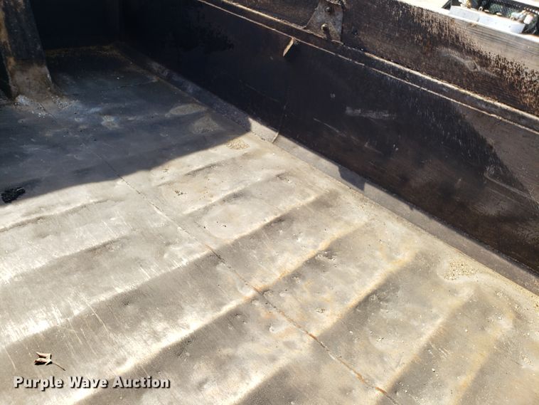 image for item L1432 1996 Freightliner FL106 dump truck