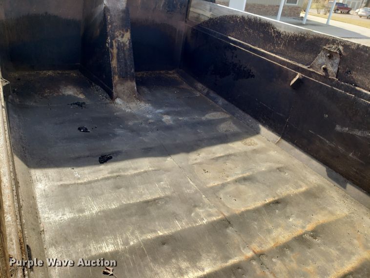 image for item L1432 1996 Freightliner FL106 dump truck