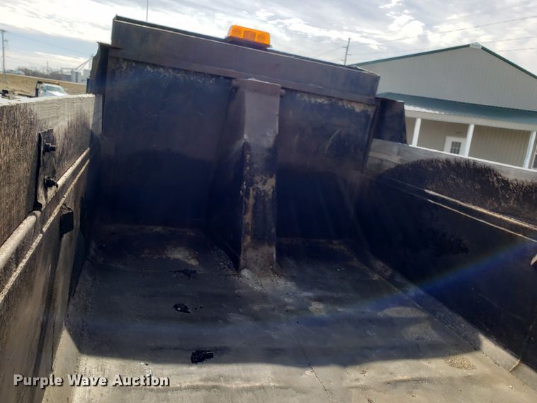 image for item L1432 1996 Freightliner FL106 dump truck