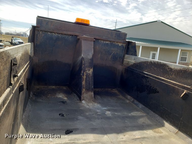 image for item L1432 1996 Freightliner FL106 dump truck