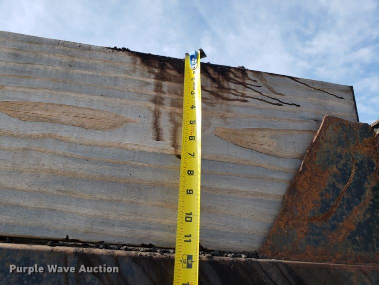 image for item L1432 1996 Freightliner FL106 dump truck