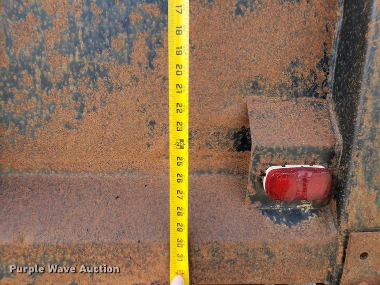 image for item L1432 1996 Freightliner FL106 dump truck