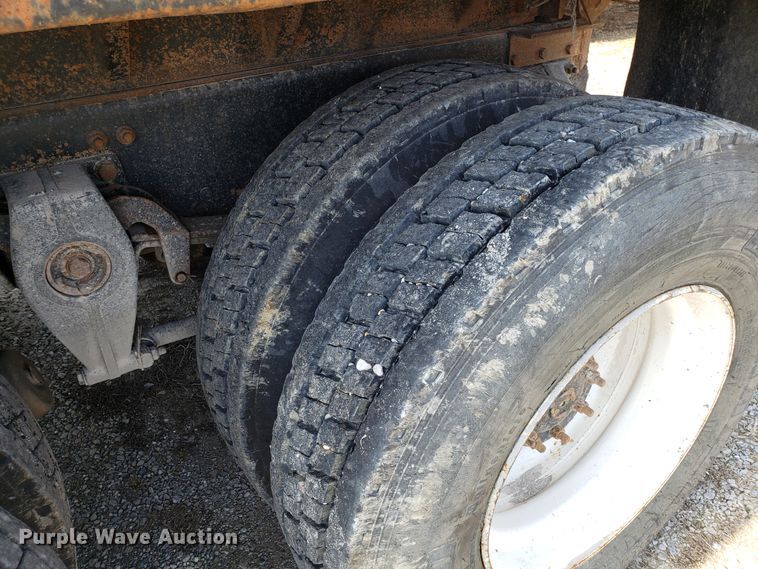 image for item L1432 1996 Freightliner FL106 dump truck