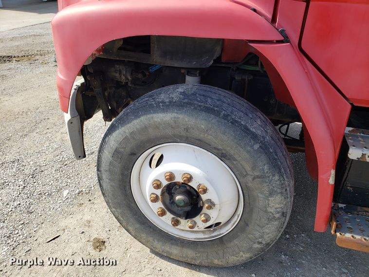 image for item L1432 1996 Freightliner FL106 dump truck