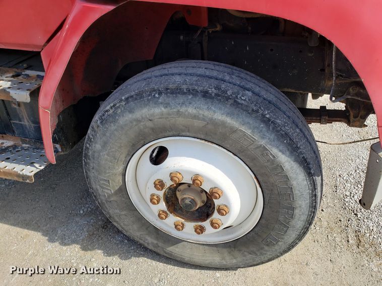 image for item L1432 1996 Freightliner FL106 dump truck