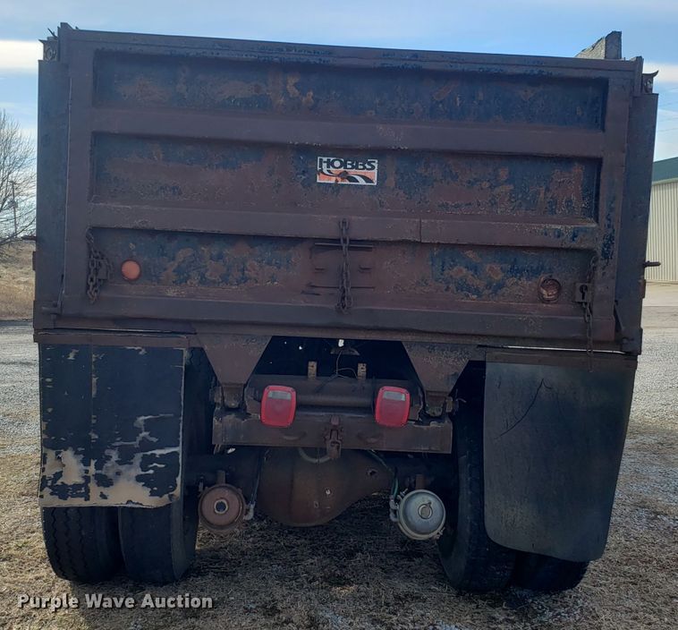 image for item L1435 1982 Ford 8000 dump truck