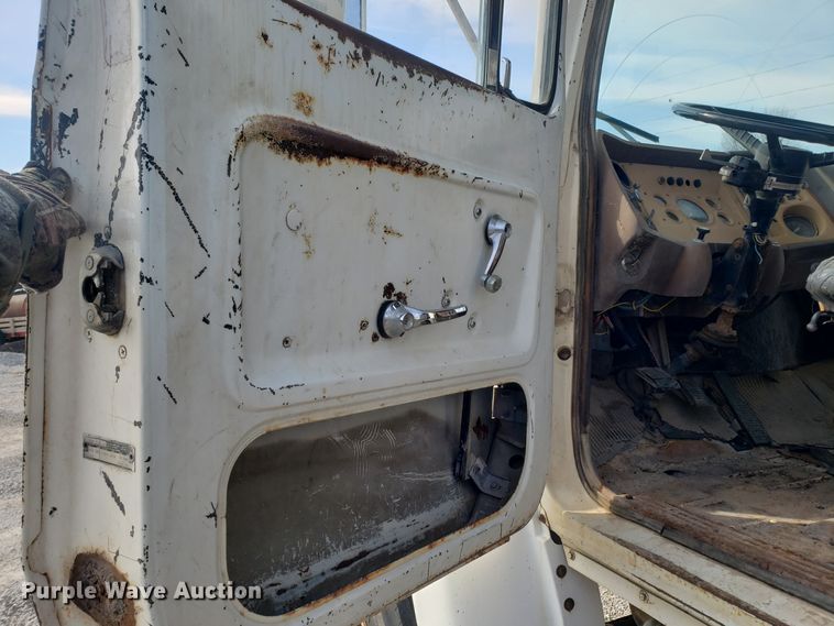 image for item L1435 1982 Ford 8000 dump truck