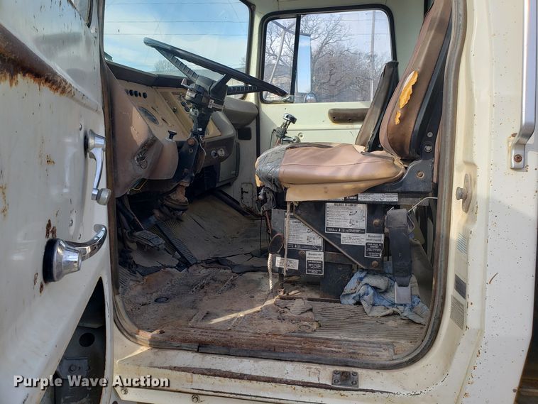 image for item L1435 1982 Ford 8000 dump truck