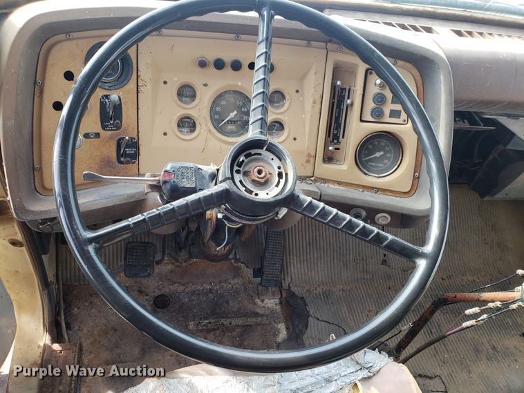 image for item L1435 1982 Ford 8000 dump truck