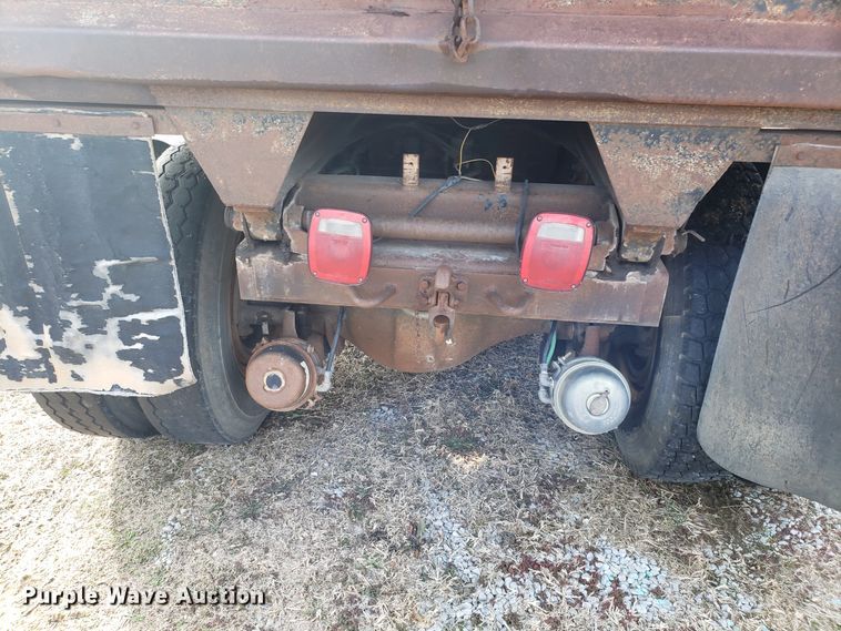 image for item L1435 1982 Ford 8000 dump truck