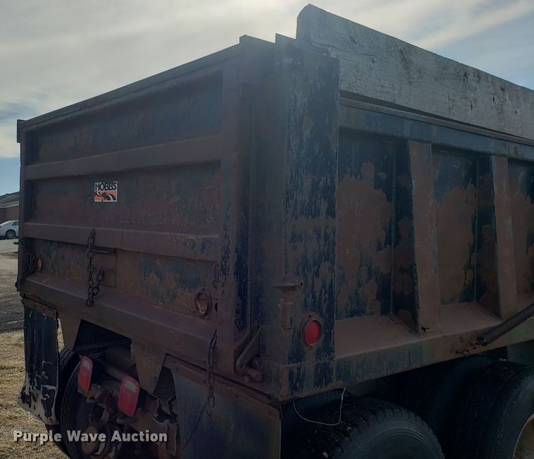 image for item L1435 1982 Ford 8000 dump truck